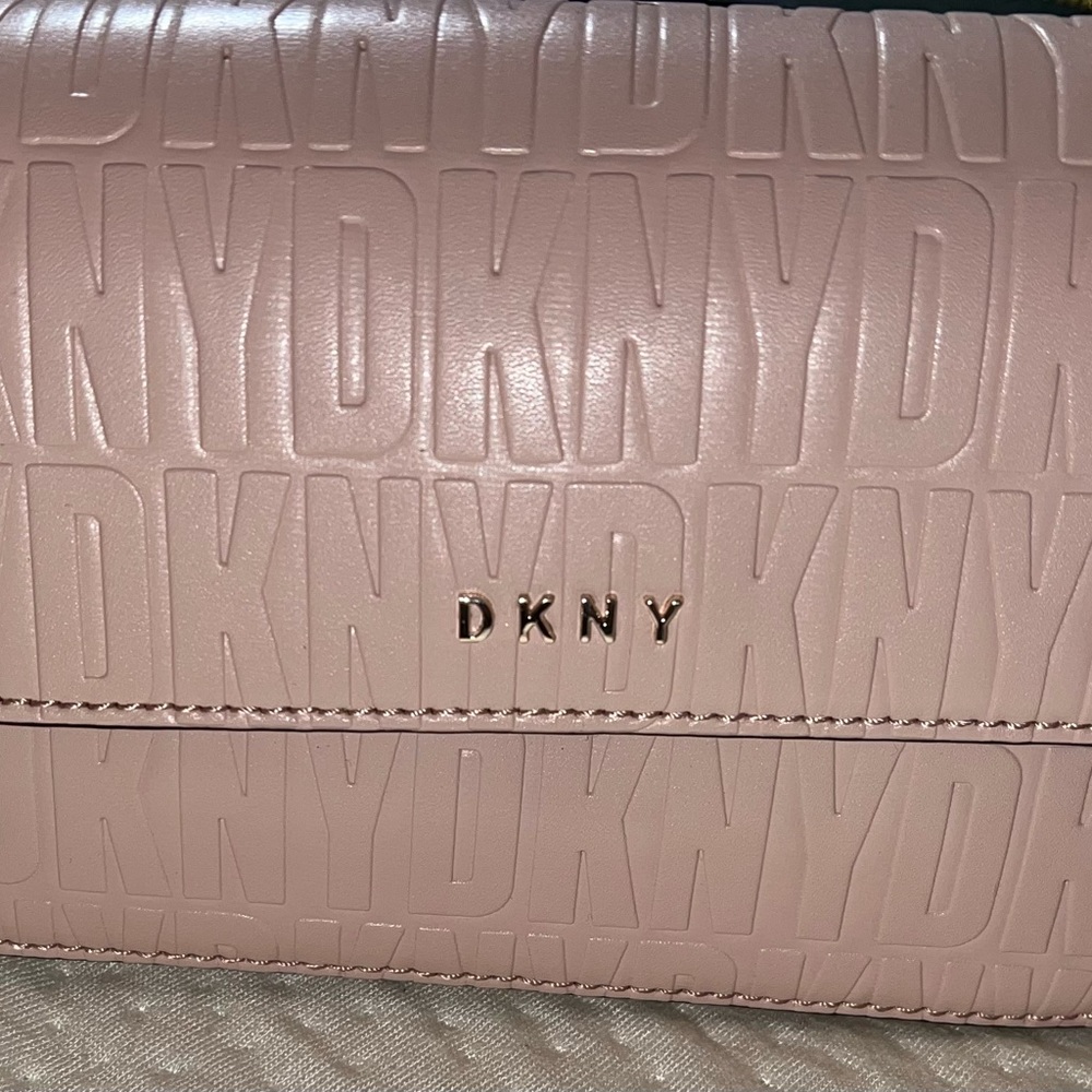 DKNY Sina crossbody